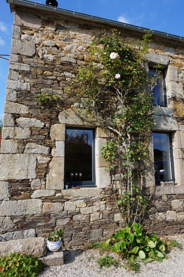 Au Fil De L'Eau Bed and Breakfast Le Vast Exteriör bild