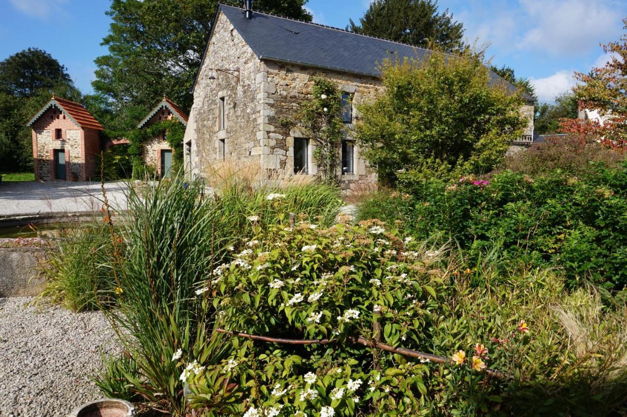 Au Fil De L'Eau Bed and Breakfast Le Vast Exteriör bild