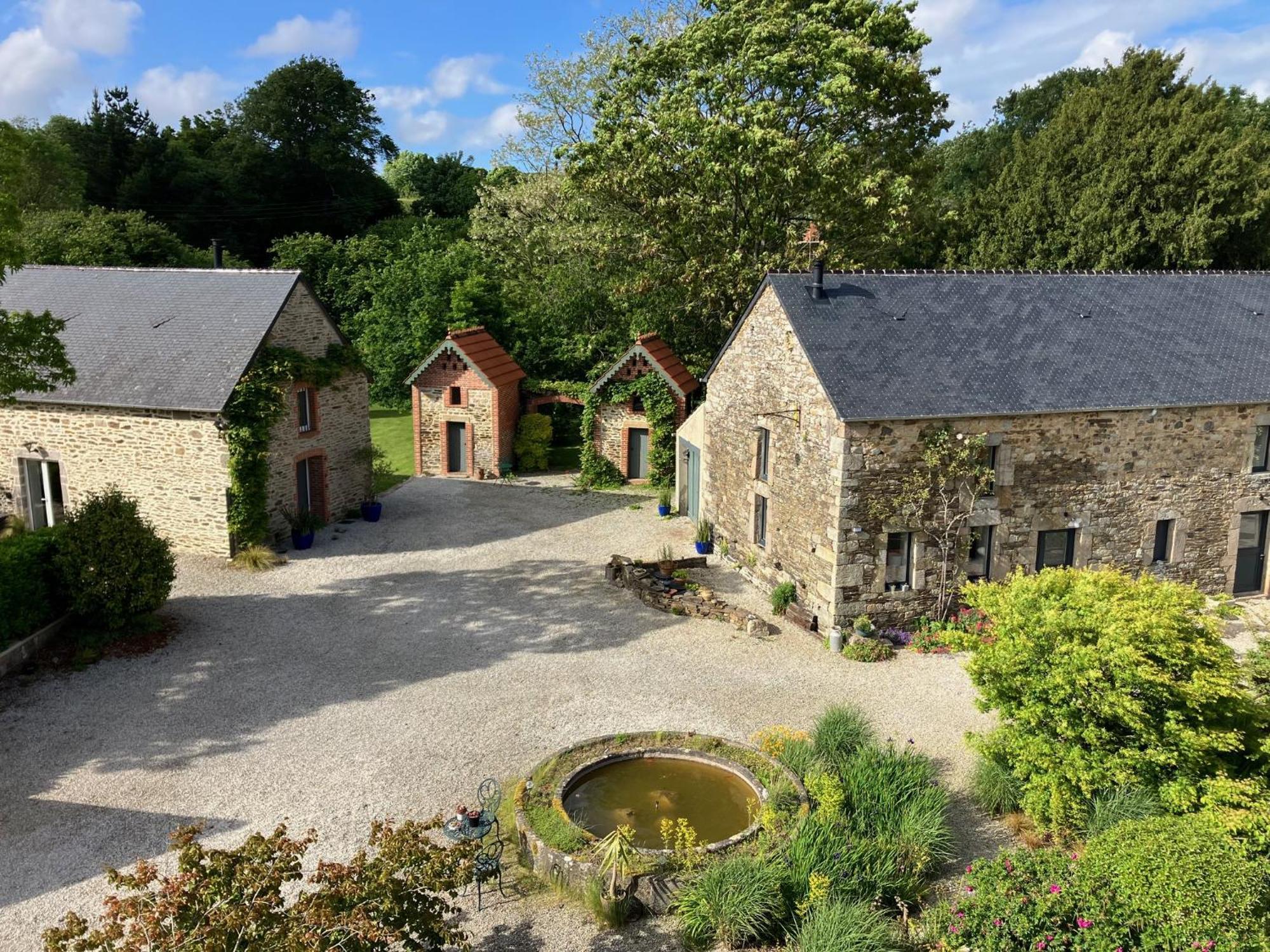 Au Fil De L'Eau Bed and Breakfast Le Vast Exteriör bild